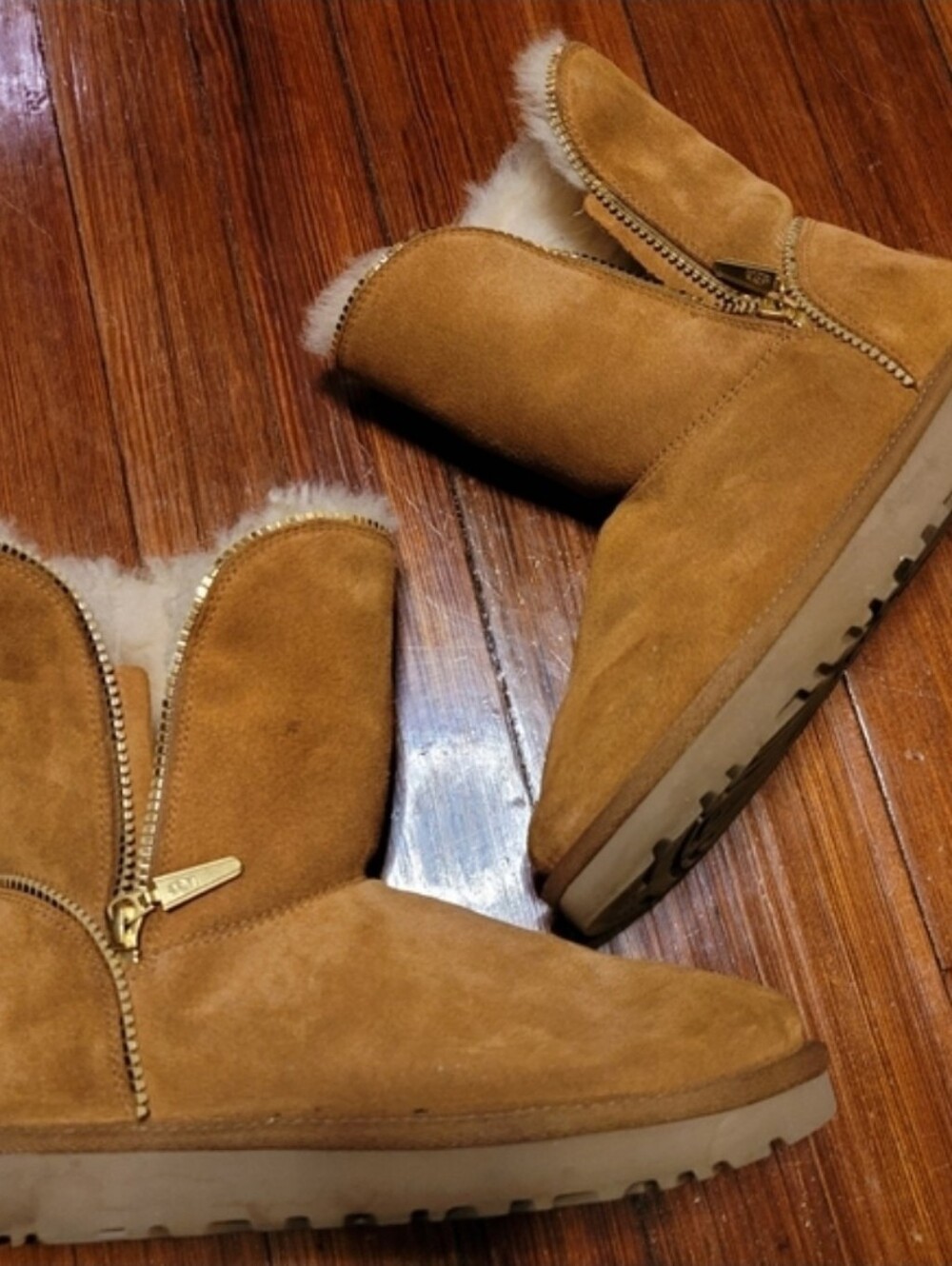 UGG Classic Short Florence Suede Zip Boots–Chestnut Sz 8-Rare-LIMITED EDITION